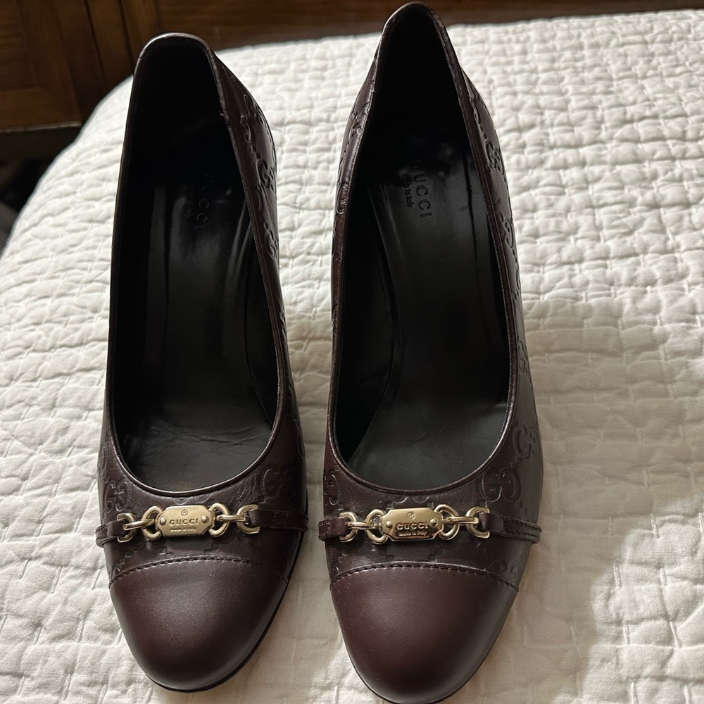 Gucci leather heels